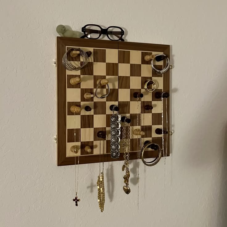 Chessboard Wall Hanger & Wall organizer - Things of Art